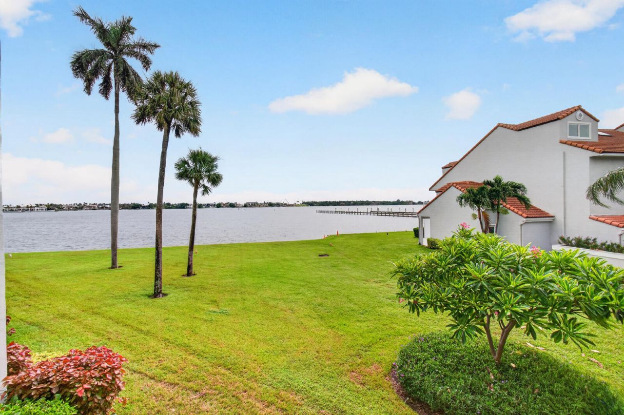 8200 Lakeshore Drive, Unit 2010, Hypoluxo, FL 33462 Photo
