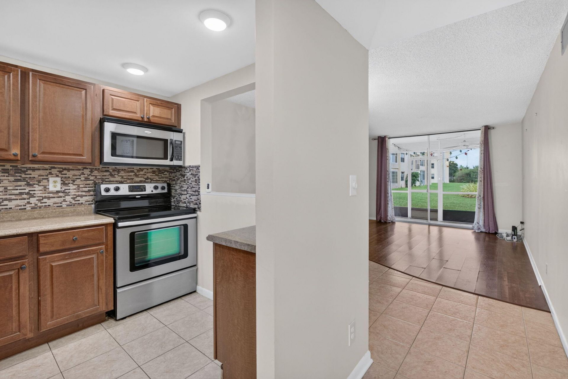 9360 Sunrise Lakes Boulevard, Unit 108, Sunrise, FL 33322 Photo