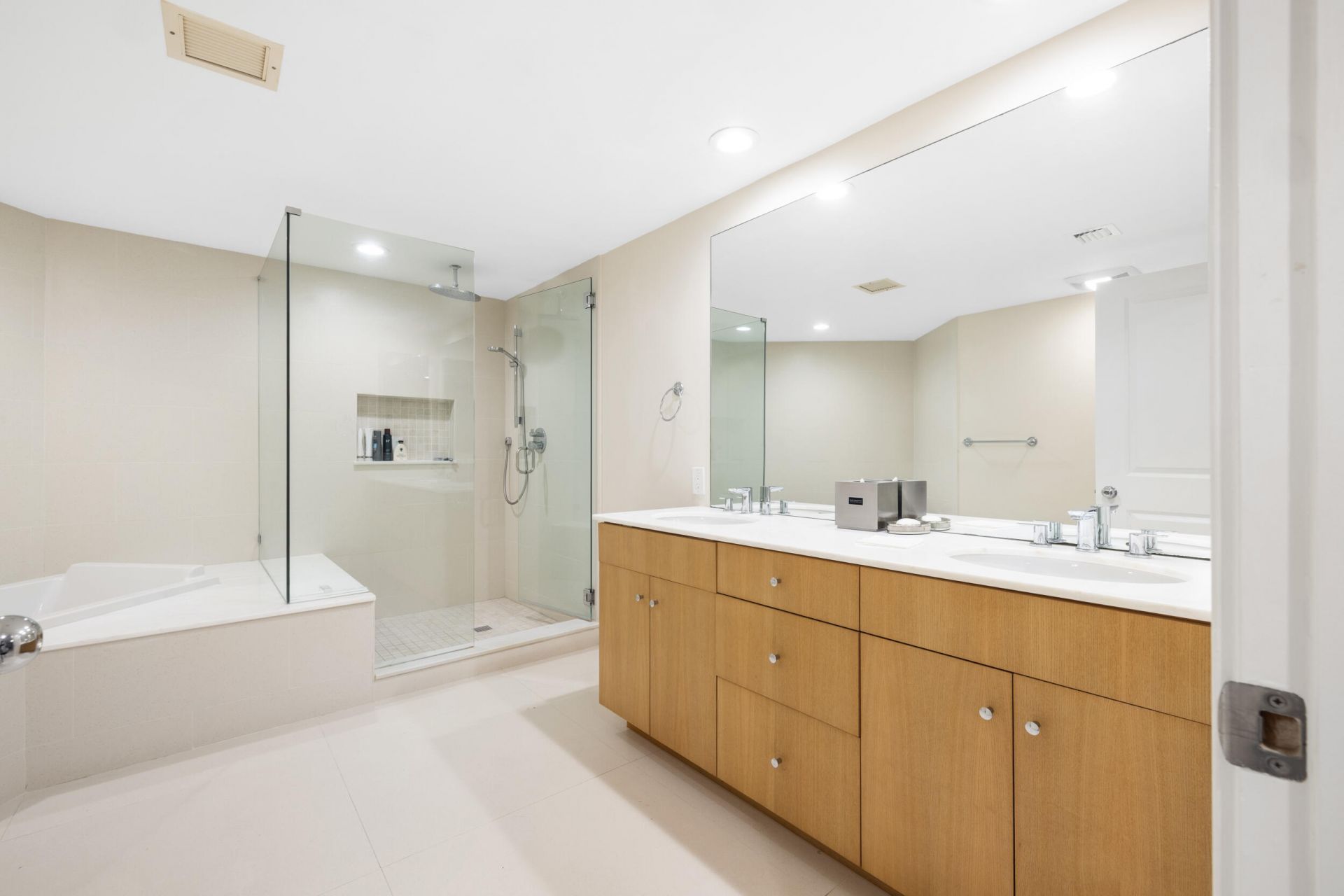 2100 S Ocean Boulevard, Palm Beach, FL 33480 Photo