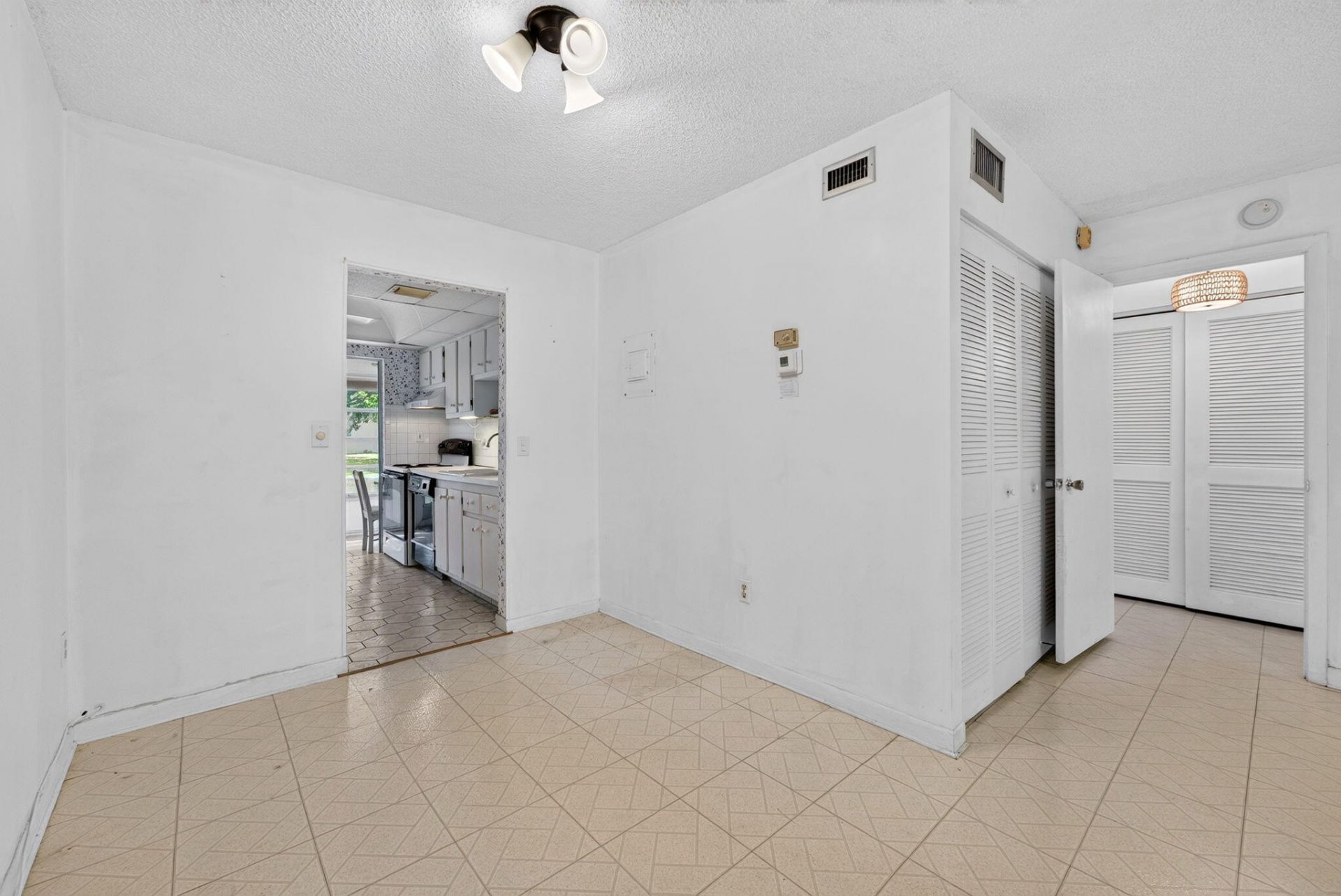 7490 NW 1st Street, Unit 104, Margate, FL 33063 Photo