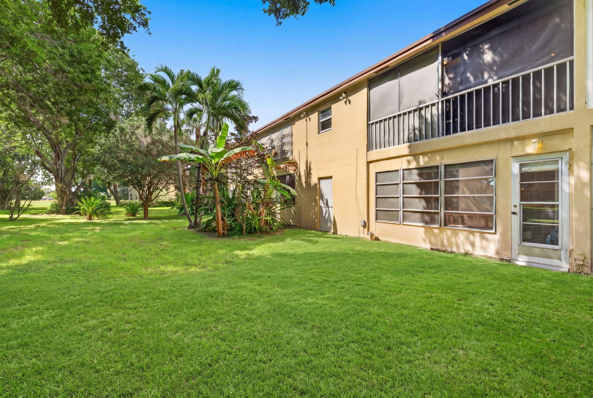 7490 NW 1st Street, Unit 104, Margate, FL 33063 Photo
