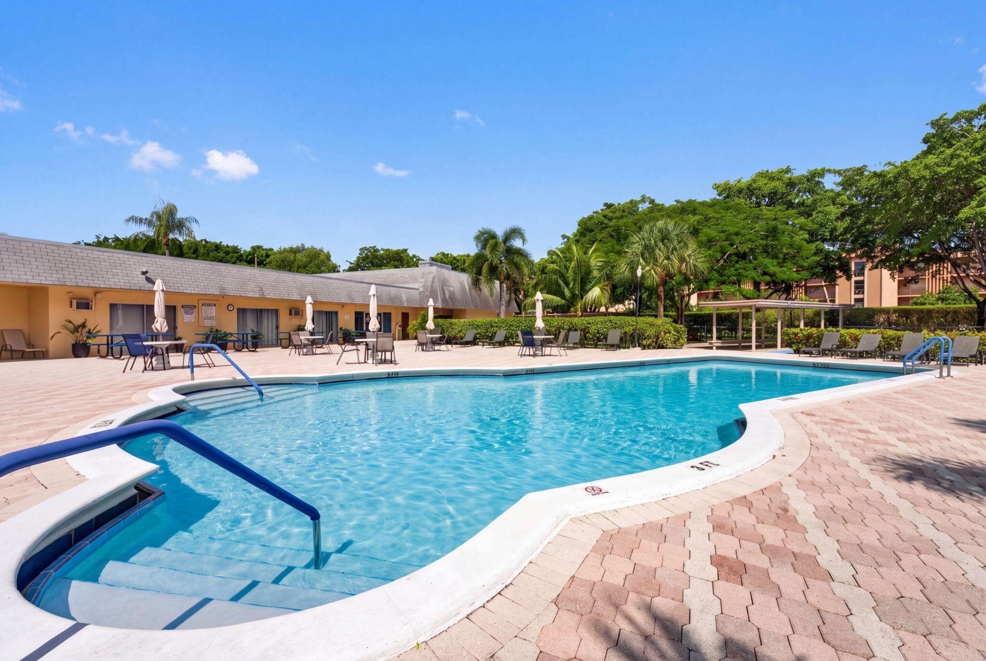 7490 NW 1st Street, Unit 104, Margate, FL 33063 Photo