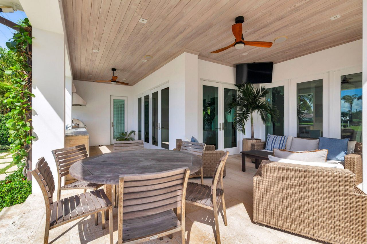 222 Arlington Road, West Palm Beach, FL 33405 Photo
