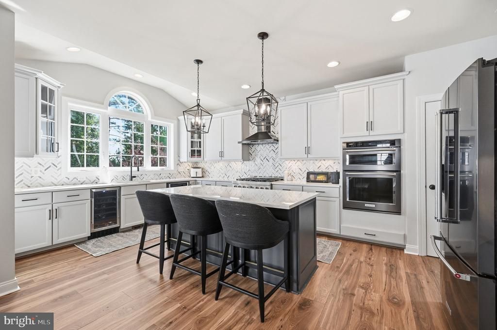 15418 Admiral Baker Circle, Haymarket, VA 20169 Main Photo