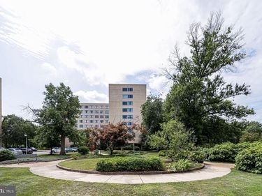 6631 WAKEFIELD DRIVE, Unit 211, ALEXANDRIA, VA 22307