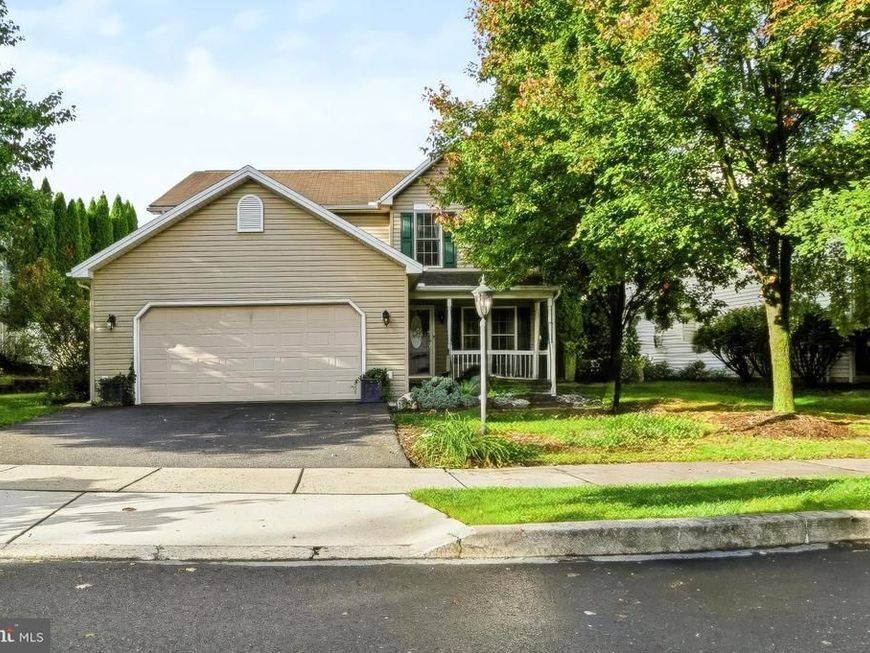 1334 Sconsett Way, New Cumberland, PA 17070 Main Photo