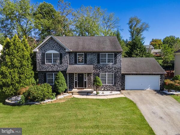 932 PENNSYLVANIA STREET , WHITEHALL, PA 18052