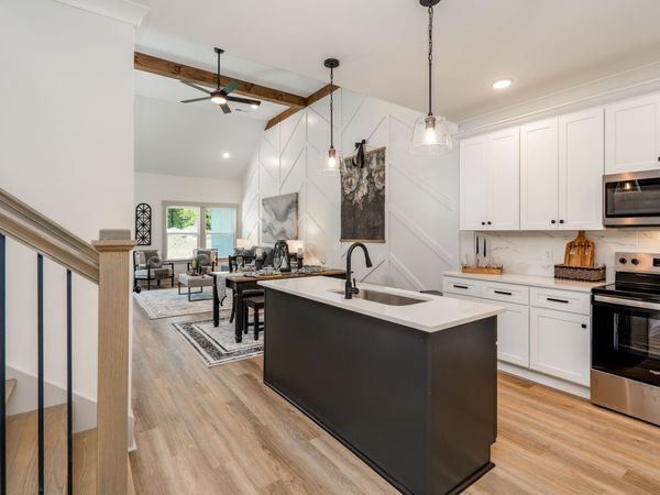 2221 Jenkins Road, Unit 105, Chattanooga, TN 37421