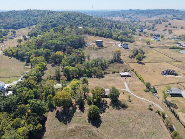 2425 Allisona Rd , Eagleville, TN 37060