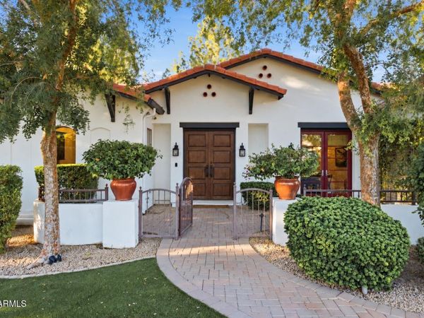 2138 E CALLE DE ARCOS Road, Tempe, AZ 85284