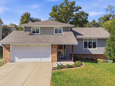 12806 S 29 Avenue, Bellevue, NE 68123