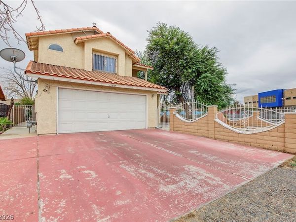 4005 E Philadelphia Avenue , Las Vegas, NV 89104