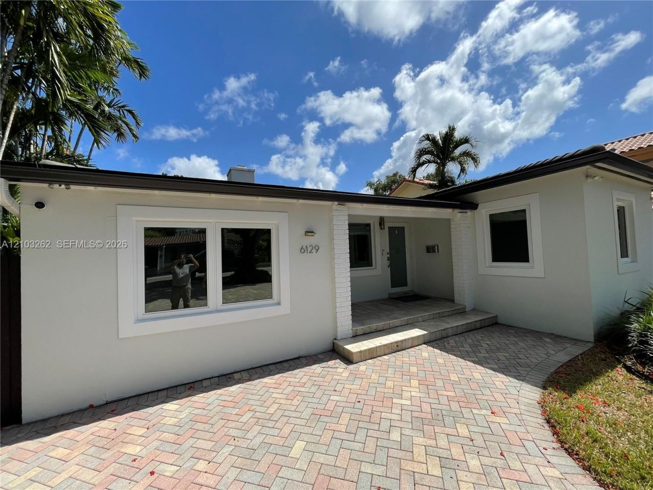 6129 SW 28th St , Miami, FL 33155 Photo