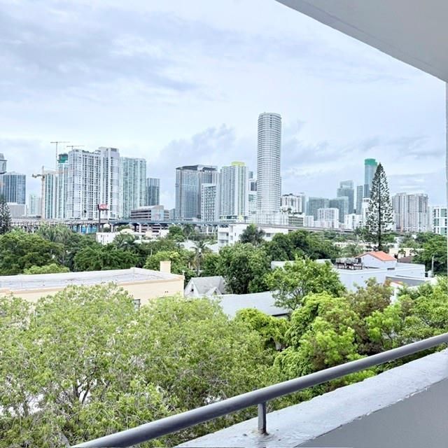 546 SW 1st St, Unit 603, Miami, FL 33130 Photo