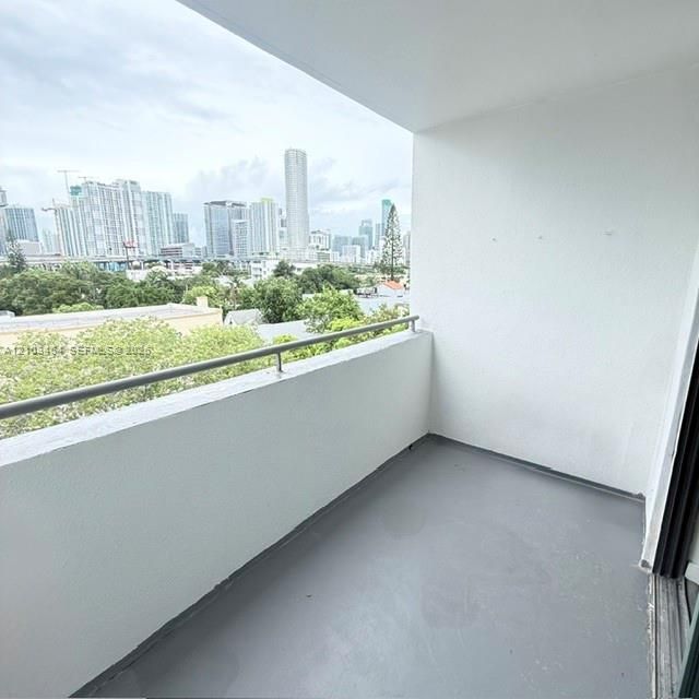 546 SW 1st St, Unit 603, Miami, FL 33130 Photo