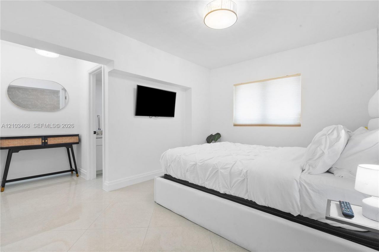 1144 Adams St , Hollywood, FL 33019 Photo