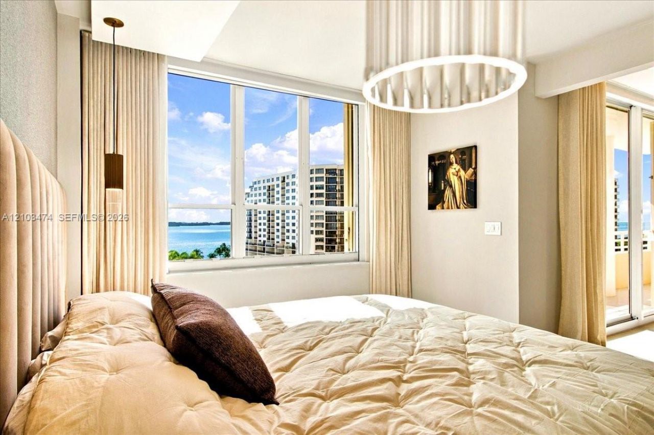 888 Brickell Key Dr , Unit 1005, Miami, FL 33131 Photo