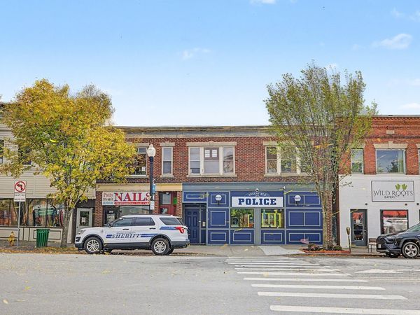 207-209 Main St, Greenfield, MA 01301