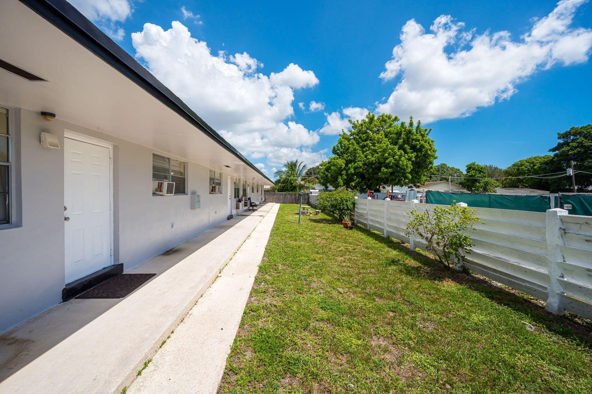 5725 Tyler Street, Unit 1-4, Hollywood, FL 33021 Photo