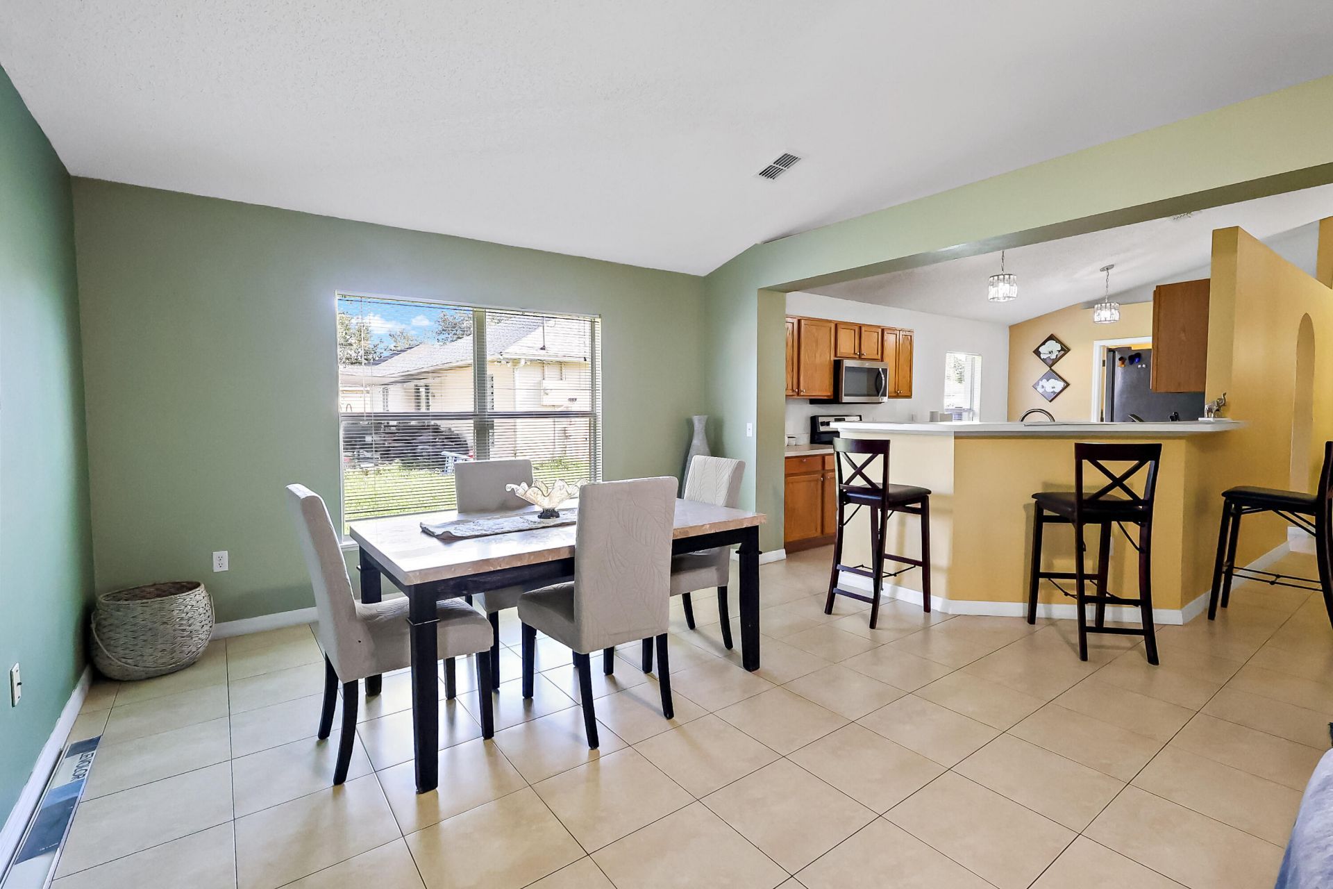 8745 105th Court, Vero Beach, FL 32967 Photo