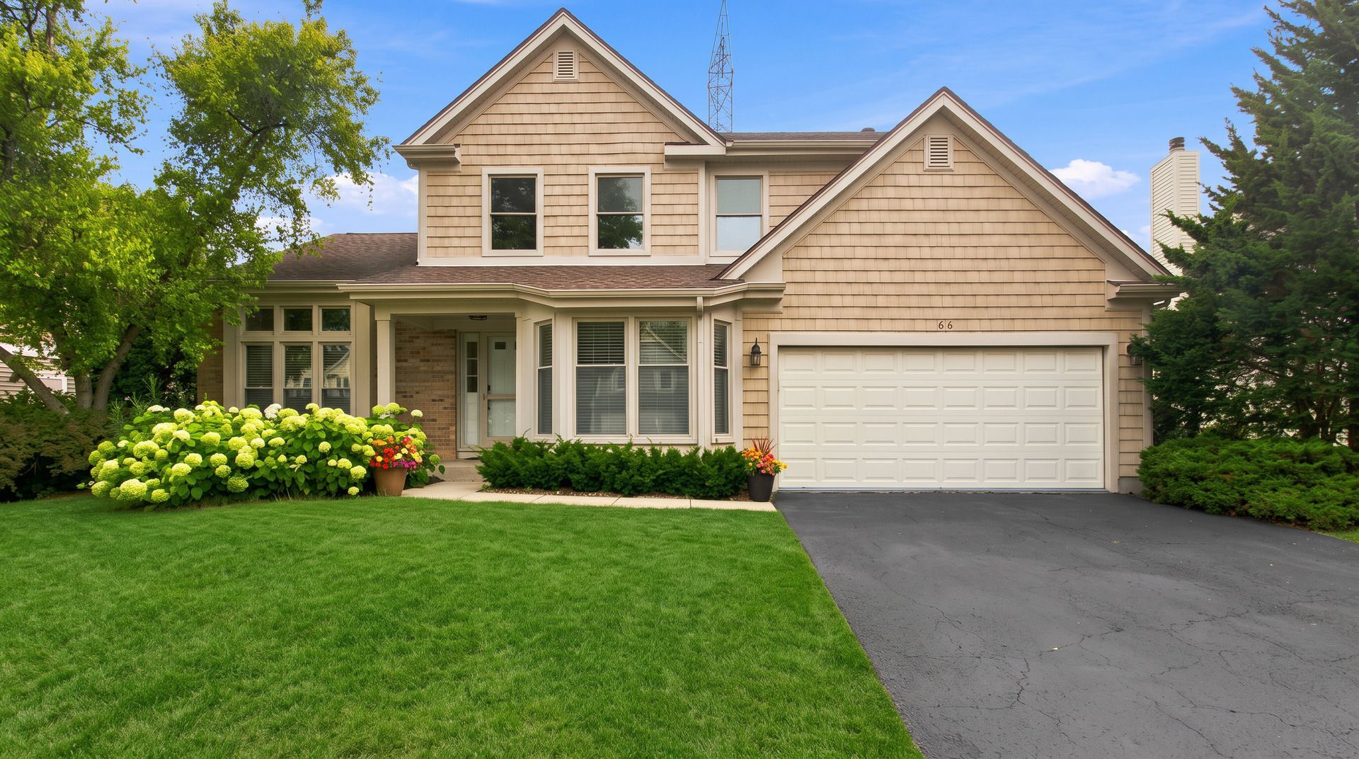 66 Copperwood Drive, Buffalo Grove, IL 60089 Main Photo