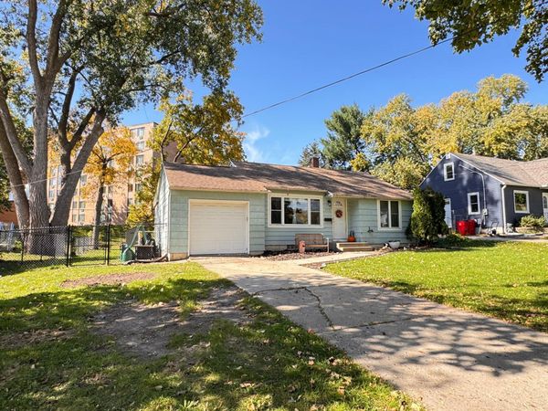 905 9th Avenue NW, Rochester, MN 55901