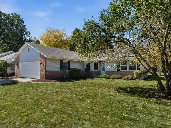 100 Deer Ridge DRIVE, West Bend, WI 53095