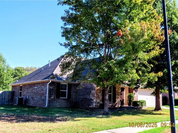 3640 Mountain View Drive , Fayetteville, AR 72704