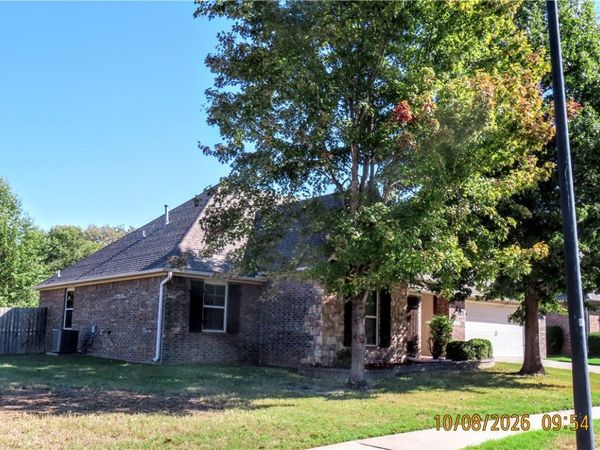 3640 Mountain View Drive , Fayetteville, AR 72704