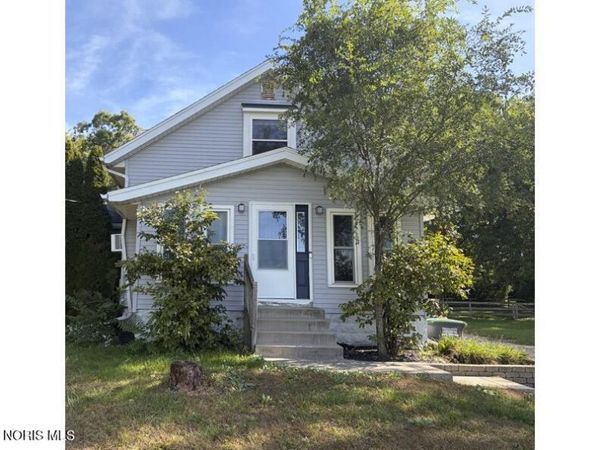 3014 Gradwohl Road , Toledo, OH 43617