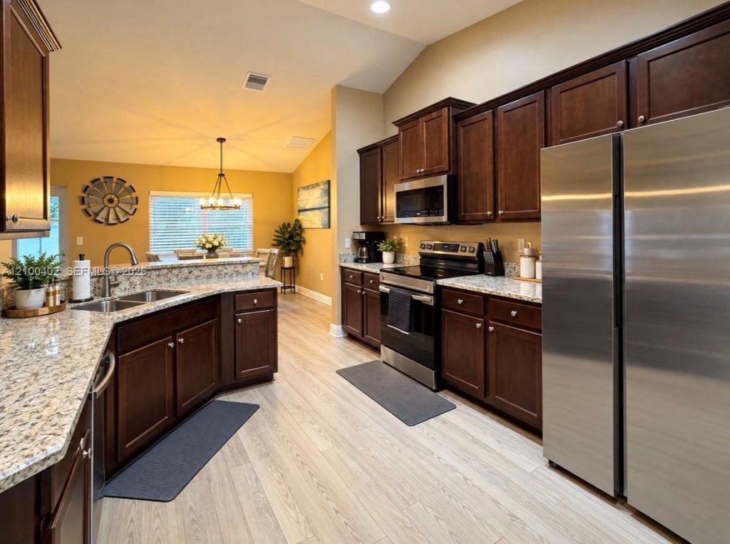 520 SW Kabot Ave, Port Saint Lucie, FL 34953 Photo