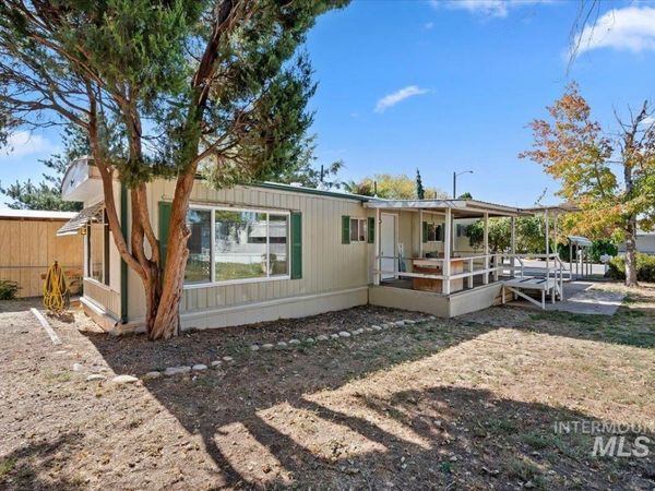 700 E Fairview Ave, Unit 74, Meridian, ID 83642