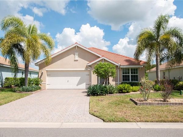2881 Apple Blossom DR, ALVA, FL 33920