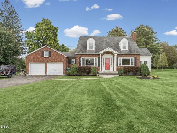 1315 Midline Road, Amsterdam, NY 12010