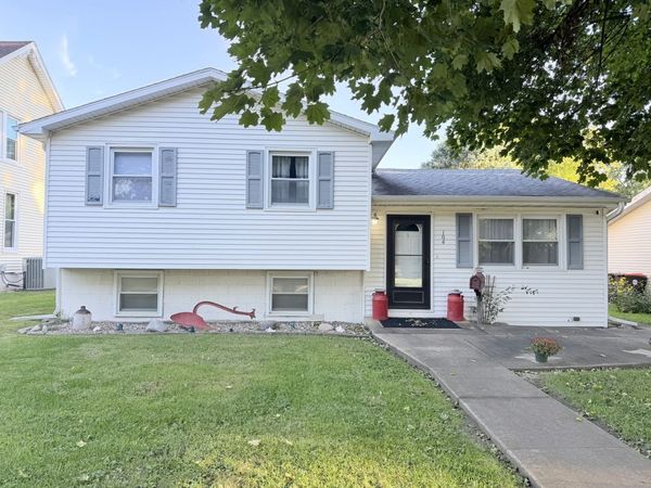 104 E North Street , LeRoy, IL 61752