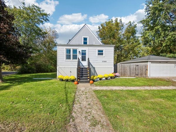 37966 N Nora Place, Spring Grove, IL 60081