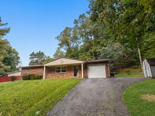 226 Parliament Rd, Harrogate, TN 37752