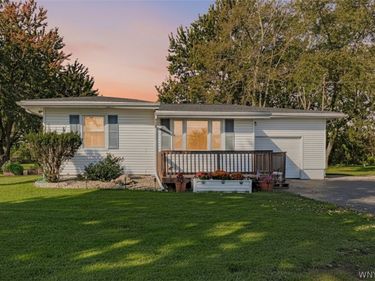 5782 Bowmiller Road, Lockport, NY 14094