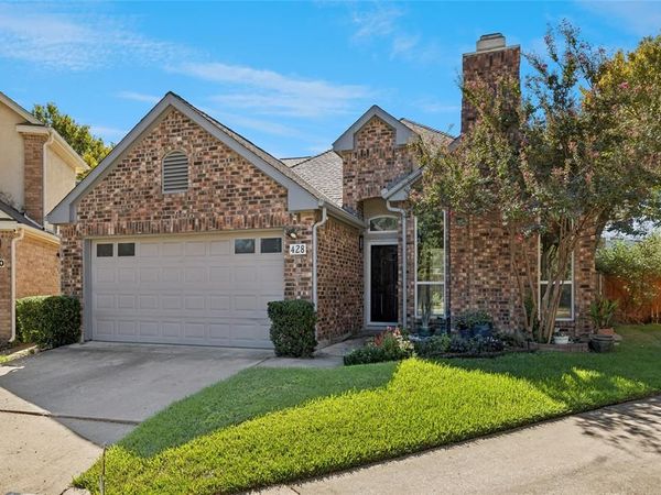 428 Arbor Creek Drive, Euless, TX 76039