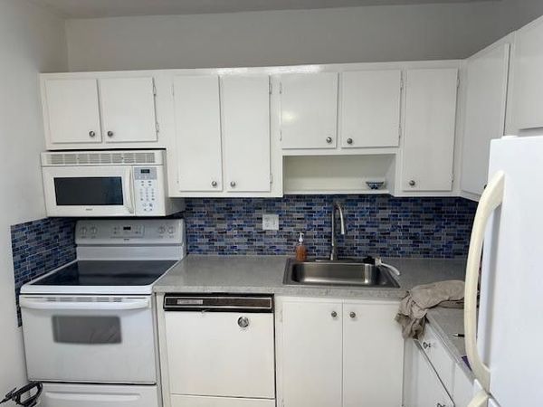 7305 NW 5TH Place, Unit 206, Margate, FL 33063