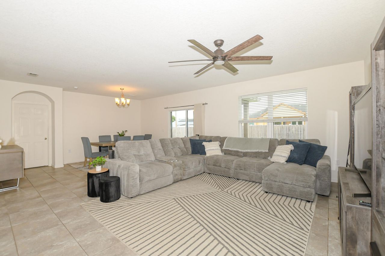 613 SW Post Terrace, Port Saint Lucie, FL 34953 Photo