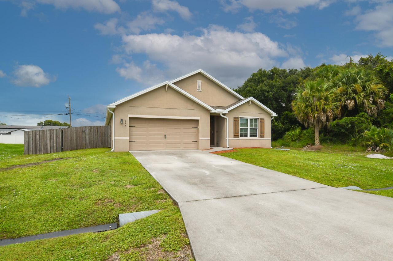 613 SW Post Terrace, Port Saint Lucie, FL 34953 Photo