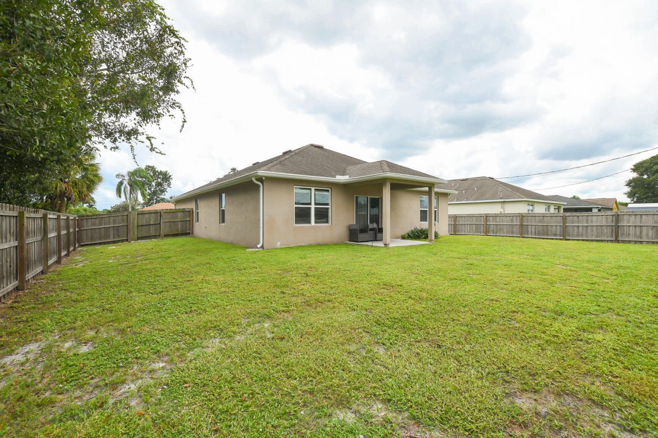 613 SW Post Terrace, Port Saint Lucie, FL 34953 Photo