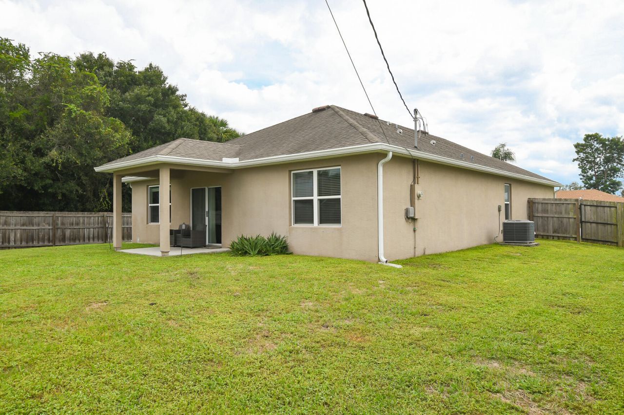 613 SW Post Terrace, Port Saint Lucie, FL 34953 Photo