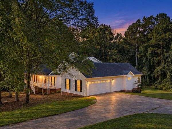 185 Bartlett Circle, Bowdon, GA 30108