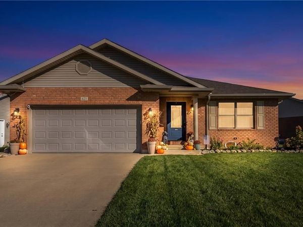 421 Clover Hill Drive, Tipp City, OH 45371