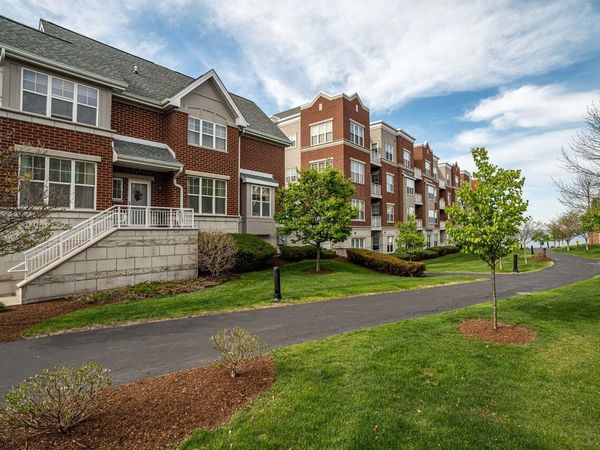 3870 S Lake Dr, Unit 1102, Saint Francis, WI 53235