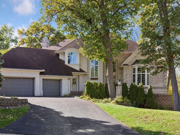 8378 Seneca Pointe, Eden Prairie, MN 55347