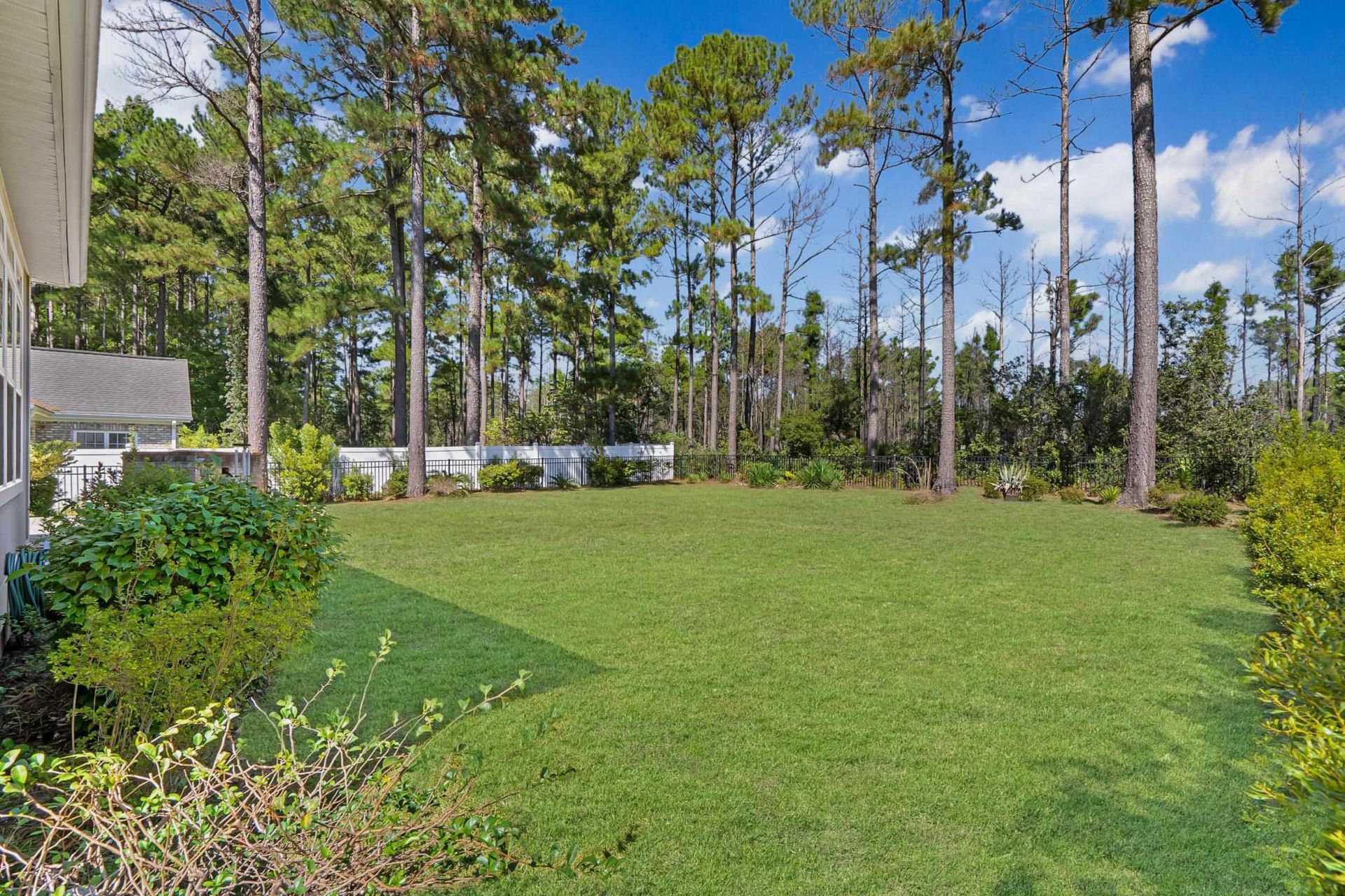 2371 Covington Dr. Photo 18