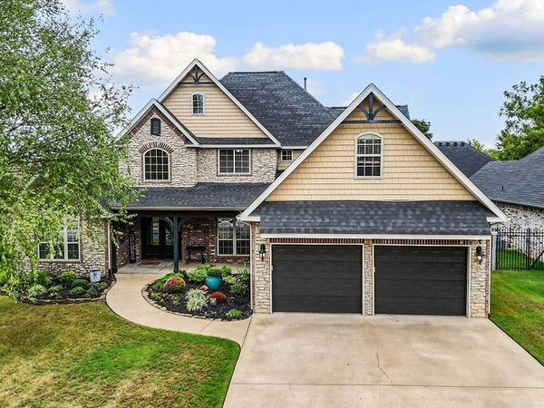 3706 SW Lone Oak Avenue , Bentonville, AR 72712